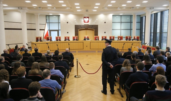Polonya Anayasa Mahkemesi'nin kararı AB ve Polonya için yeni bir sürece işaret edebiliyor.